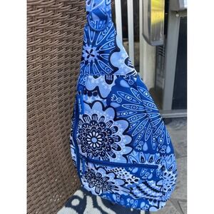 Vera Bradley Essential Sling Backpack Blue Star Medallion EUC‎